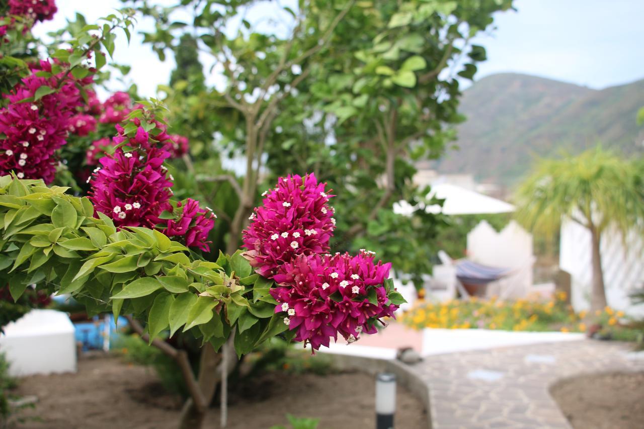 Villa Agrumeto Lipari  Luaran gambar